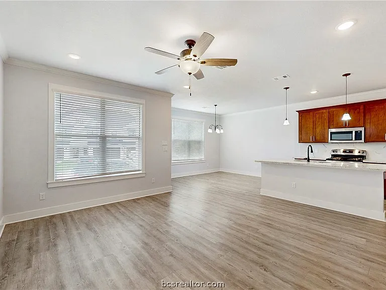 2109 Jax Dr — Photo 6