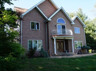 21 Hickory Tavern Rd, Gillette, NJ 07933