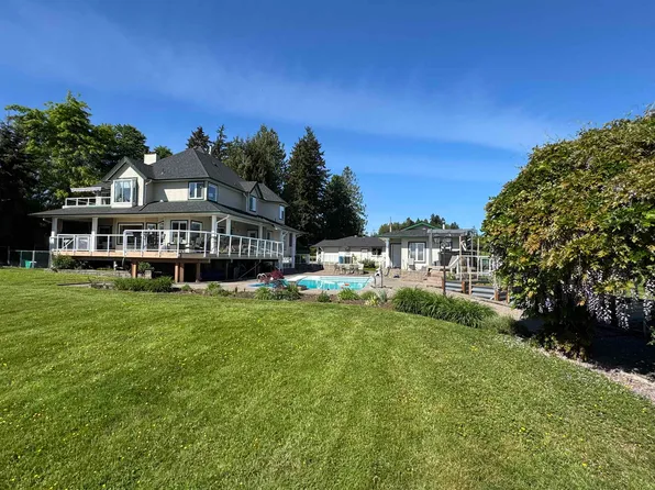 7064 Satchell St, Abbotsford, BC V4X 2E3