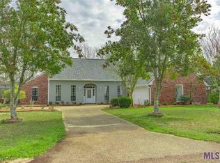 910 High Lake Dr, Baton Rouge, LA 70810
