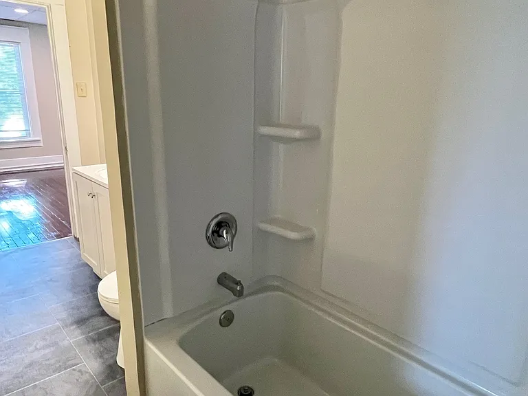 228 E Canedy St #3 — Photo 10