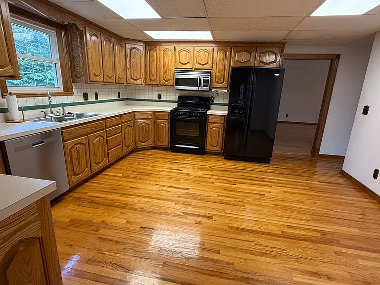 1087 Pea Ridge Rd — Photo 12