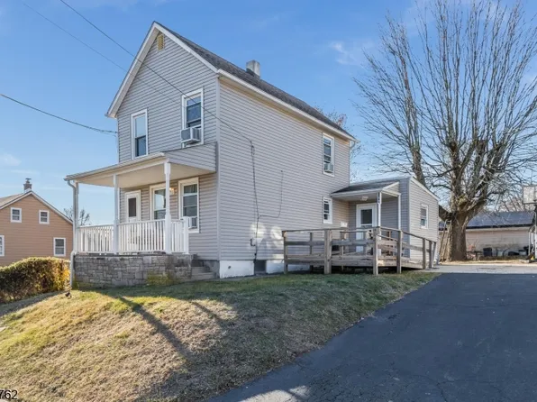 109 S Greasheimer St, Manville Boro, NJ 08835