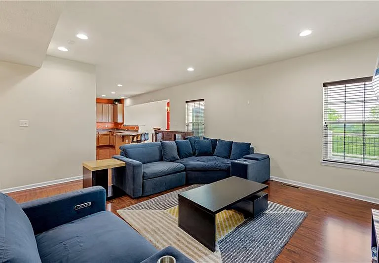 312 Sunrise Dr — Photo 7