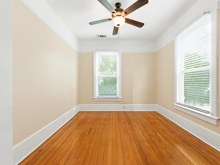 2303B N Abercorn St #B — Photo 17