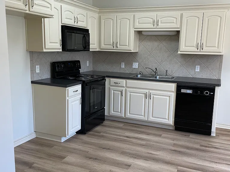 6214 Ashton Ct — Photo 6
