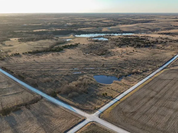 14101 158th Rd, Mayetta, KS 66509