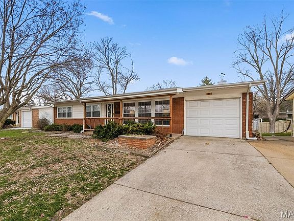 3rd image of 3155 Parker Rd