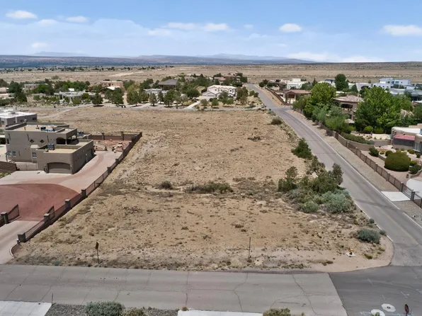 8241 San Diego Ave NE, Albuquerque, NM 87122
