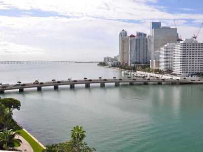 701 Brickell Key Blvd APT 2502, Miami, FL, 33131