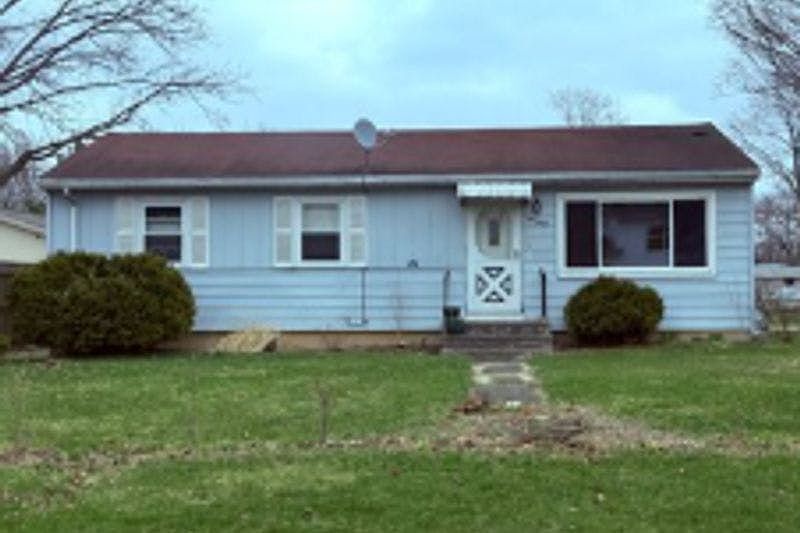 1st image of 160 White St