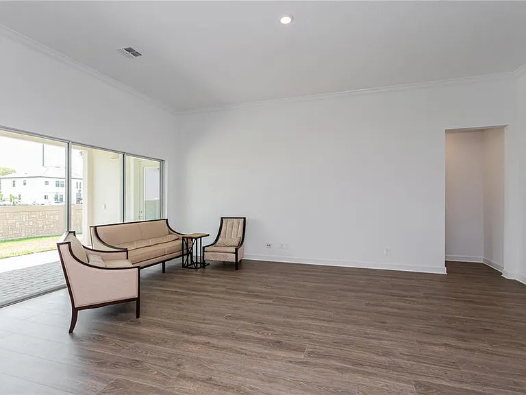 10176 Brocksport Cir — Photo 12