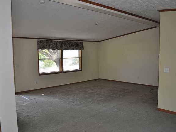 5th image of 1626 County Road 2