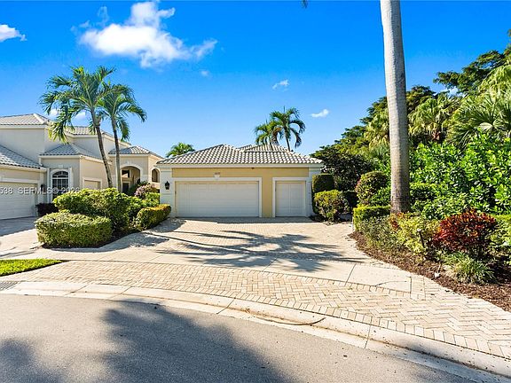 3rd image of 16053 Villa Vizcaya Pl