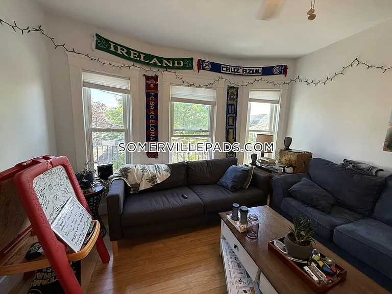 16 Electric Ave #2 — Photo 2