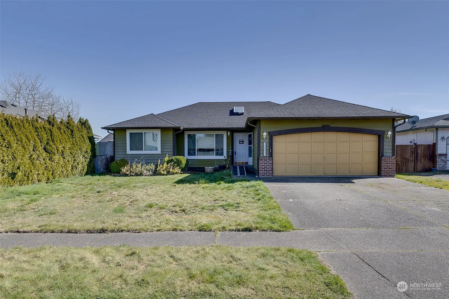 13817 51st Drive NE photo 1