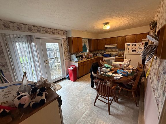 3rd image of 2901 Indian Run Rd