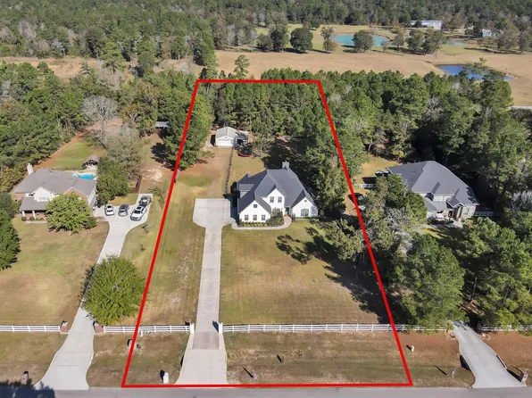 9127 Grand Lake Estates Dr, Montgomery, TX 77316
