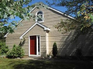 213 Crescent Dr, Hershey, PA 17033