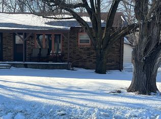 433 S Ridge Rd, Hesston, KS 67062