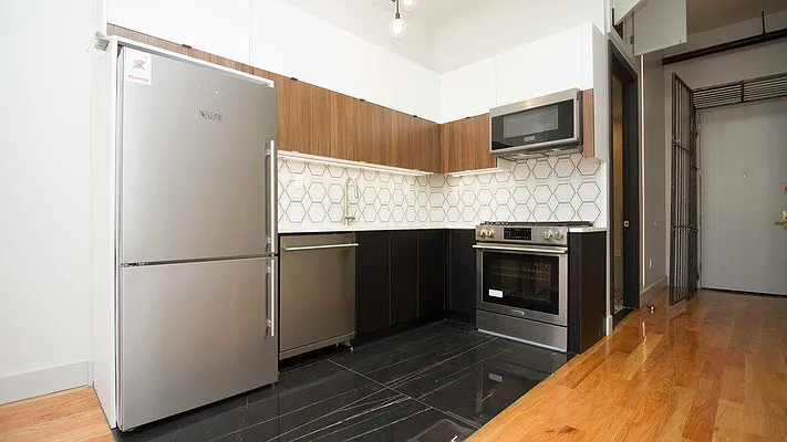 Rented by Nooklyn NYC LLC | media 22