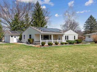 1606 Cormier Rd, Green Bay, WI 54313