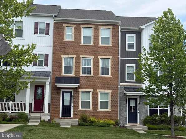 22557 Merganser St, Clarksburg, MD 20871