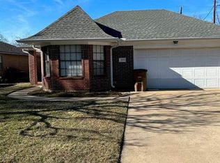 3115 Edgewood Dr, Dickinson, TX 77539
