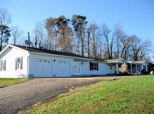 47379 Reibel Rd, Long Bottom, OH 45743