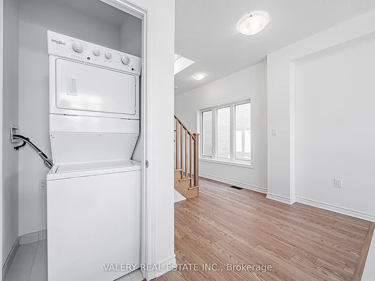 135 Pidgeon St — Photo 15