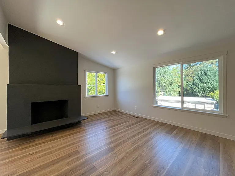 5121 SE 136th Ave — Photo 4