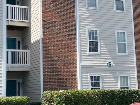 719 Melba Ct APT J, Wilmington, NC 28405