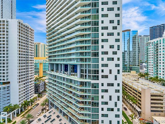 3rd image of 1331 Brickell Bay Dr APT 1606