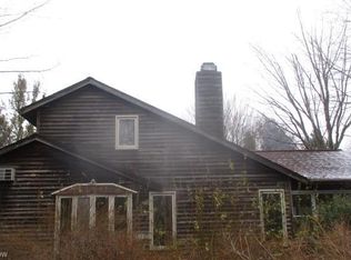 10171 Sawmill Dr, Chardon, OH 44024