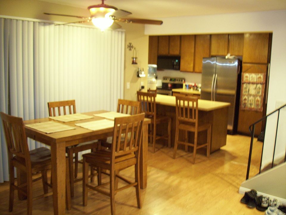dining room/kitchen