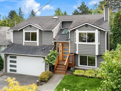 11519 12th Avenue NE #F, Seattle, WA, 98125