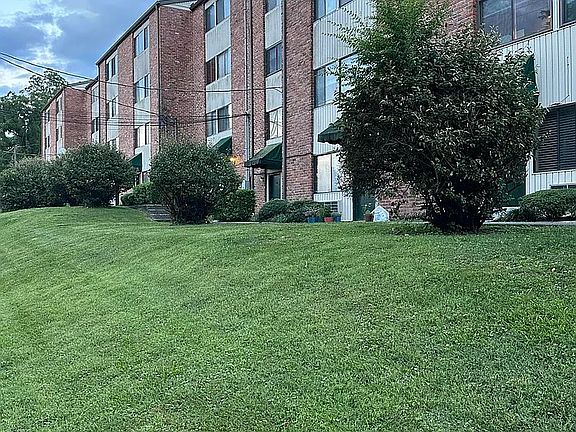 5th image of 2718 Painter Ave APT A105