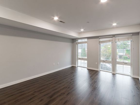 4th image of 751 N 20th St Unit 4