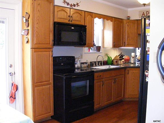 5th image of 501 Circle Dr