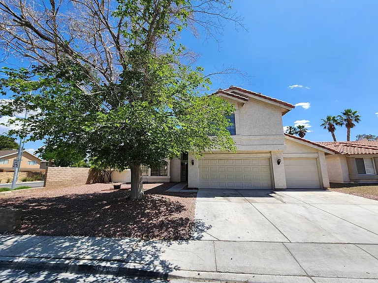 6703 Dominion Ct — Photo 2