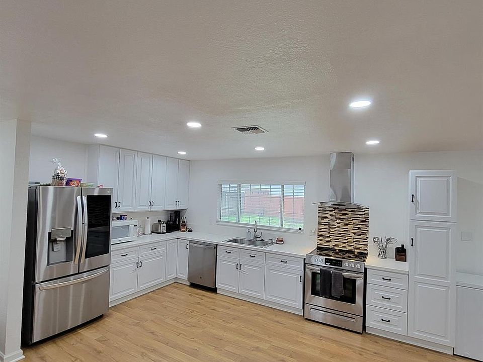1st image of 8012-8012 Rosswood Dr