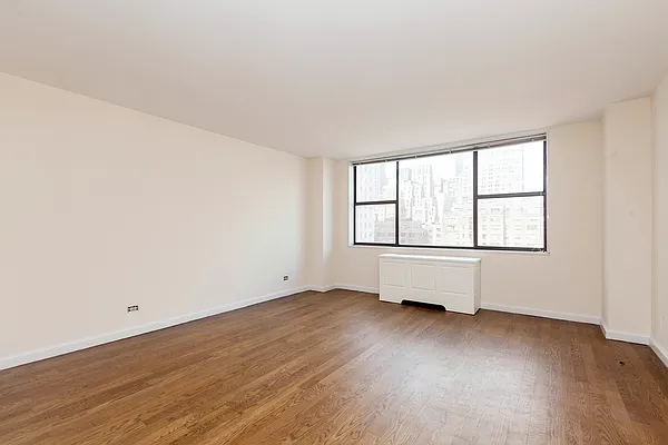 Rented by Mirador Real Estate | media 2