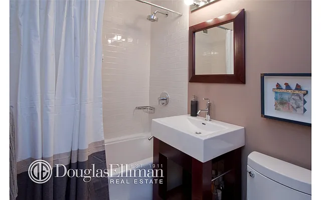 Sold by Douglas Elliman | media 14