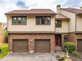 184 Hunters Ln #184, Newington, CT 06111