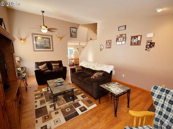 4th image of 5097 SE Belmont Ct