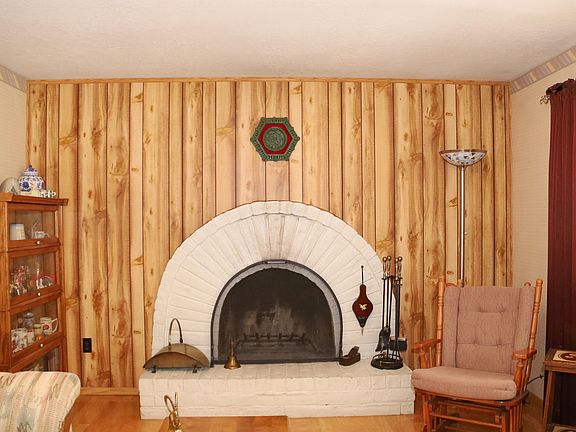 5th image of 7509 Saint Clair St NE