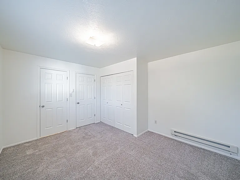 2022 W Broadway St #2022 — Photo 17