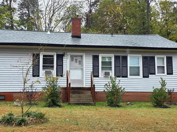 517 W Main St, Gibsonville, NC 27249