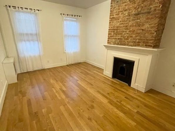 439 Meeker Ave APT 2L