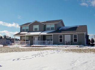 122 View Point Ln, Camillus, NY 13031